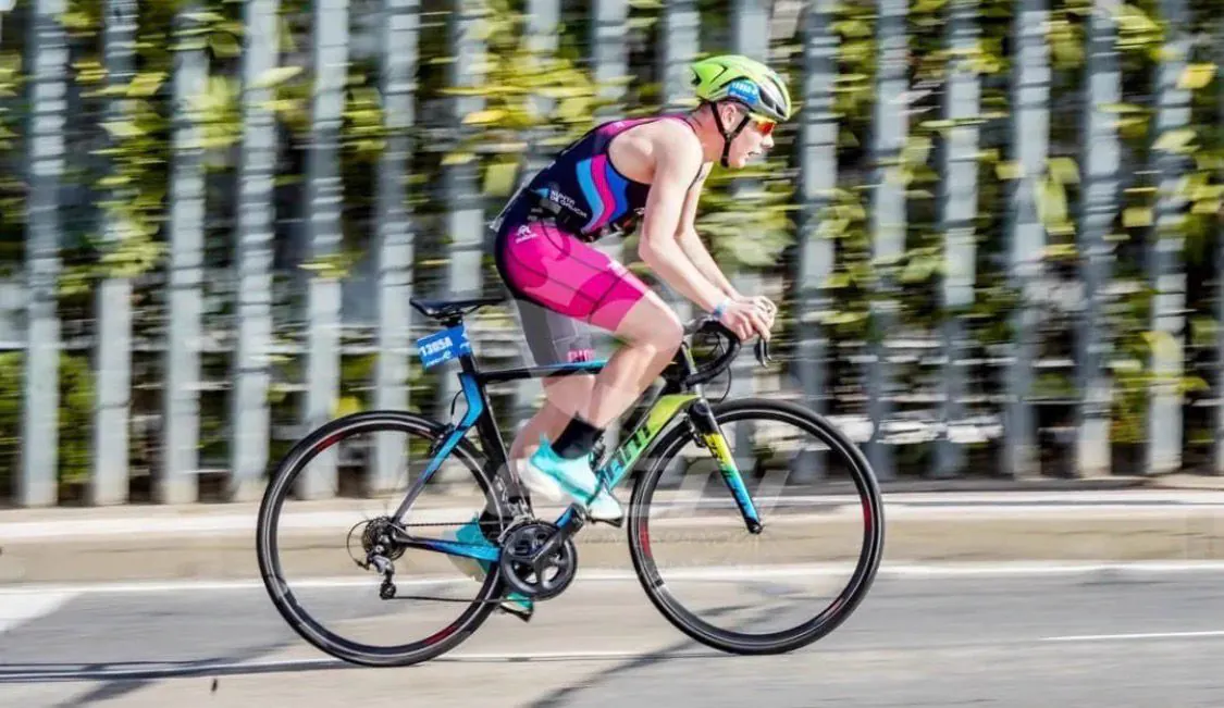 Jarno en el segmento de bici en el Campeonato de España de Duatlón junior, Alcobendas 2023